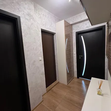 Jamais Vue Apartament *