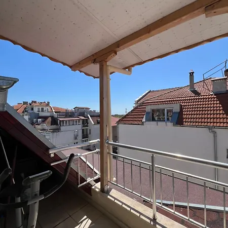 Jamais Vue Apartment *
